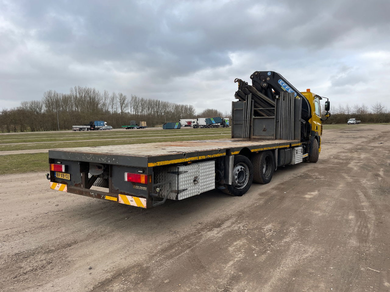 DAF 85.410 Met Effer 470 6s laadkraan ladekran loadercrane crane palfinger hiab fassi - Camión grúa: foto 4 DAF 85.410 Met Effer 470 6s laadkraan ladekran loadercrane crane palfinger hiab fassi - Camión grúa: foto 4
