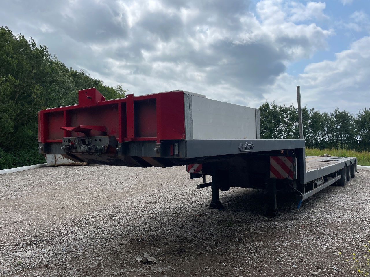 Nooteboom Mco-48-03 V uitschuifbaar hydrolisch gestuurd semi dieplader - Semirremolque góndola rebajadas: foto 2 Nooteboom Mco-48-03 V uitschuifbaar hydrolisch gestuurd semi dieplader - Semirremolque góndola rebajadas: foto 2