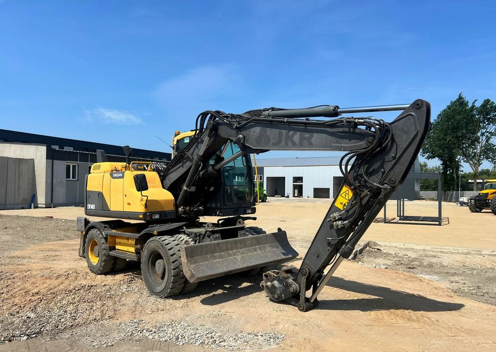 Volvo EW 140D | IGŁA | PO WYMIANACH OLEJU - Excavadora de cadenas: foto 1 Volvo EW 140D | IGŁA | PO WYMIANACH OLEJU - Excavadora de cadenas: foto 1