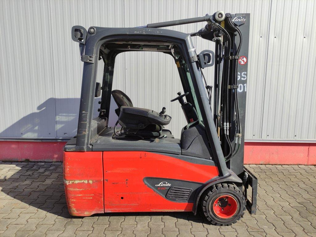 Linde E20L-02-386 - Carretilla elevadora eléctrica: foto 2 Linde E20L-02-386 - Carretilla elevadora eléctrica: foto 2