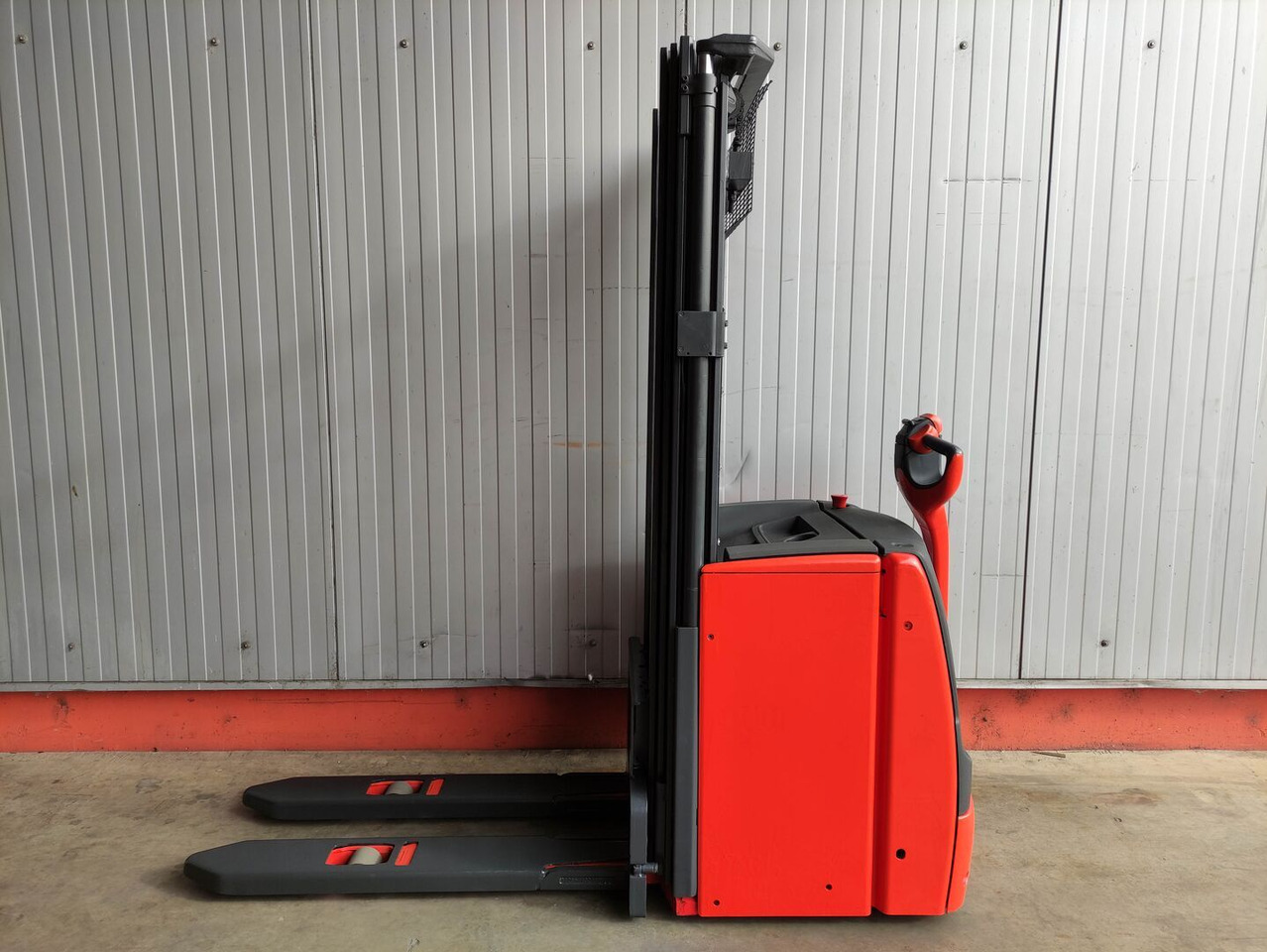 Linde L16-1173 (LACK NEU) - Apilador: foto 1 Linde L16-1173 (LACK NEU) - Apilador: foto 1