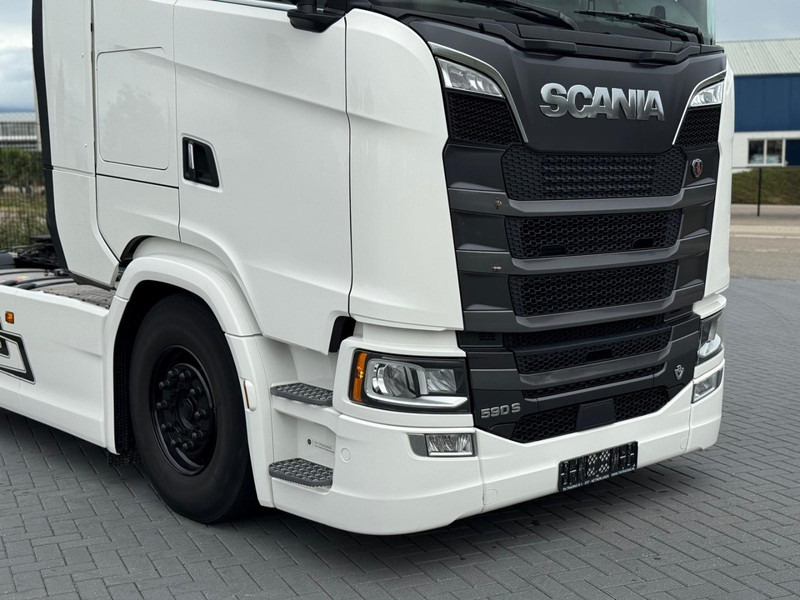 Scania S590 V8 NGS FULL AIR, PARK COOL, RETARDER, 2 TANKS. - Cabeza tractora: foto 5 Scania S590 V8 NGS FULL AIR, PARK COOL, RETARDER, 2 TANKS. - Cabeza tractora: foto 5