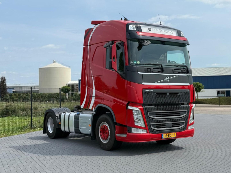 Volvo FH13.420 ADR, SMART TACHO 2, NL TRUCK, ALCOA, STEEL/AIR, PERFECT CONDITION, 2X TANK. - Cabeza tractora: foto 1 Volvo FH13.420 ADR, SMART TACHO 2, NL TRUCK, ALCOA, STEEL/AIR, PERFECT CONDITION, 2X TANK. - Cabeza tractora: foto 1