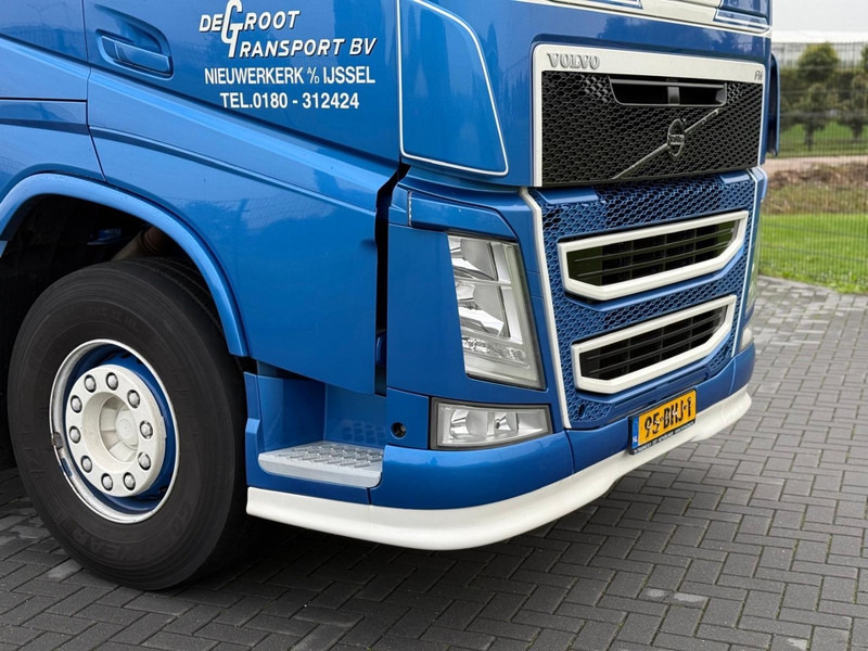 Volvo FH 540 CONTAINER TRANSPORT, KIEP SYSTEEM, LEATHER SEATS, TOP. - Camión portacontenedore/ Intercambiable: foto 4 Volvo FH 540 CONTAINER TRANSPORT, KIEP SYSTEEM, LEATHER SEATS, TOP. - Camión portacontenedore/ Intercambiable: foto 4
