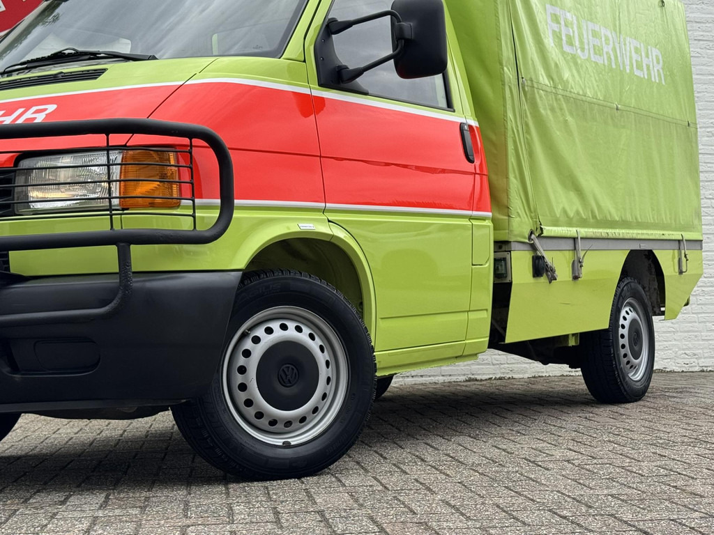 Volkswagen Transporter-2.5 292 syncro ex Zwitserse brandweer Trekhaak Verstralers Laadruimte ventilatie - Furgoneta con caja de lona: foto 5 Volkswagen Transporter-2.5 292 syncro ex Zwitserse brandweer Trekhaak Verstralers Laadruimte ventilatie - Furgoneta con caja de lona: foto 5