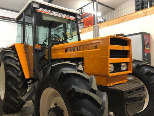 Renault 681-4S Tracteur - Tractor: foto 1 Renault 681-4S Tracteur - Tractor: foto 1