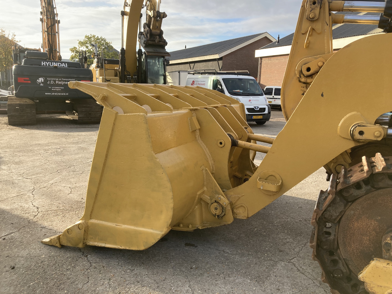 Cargadora de cadenas CATERPILLAR 973: foto 34