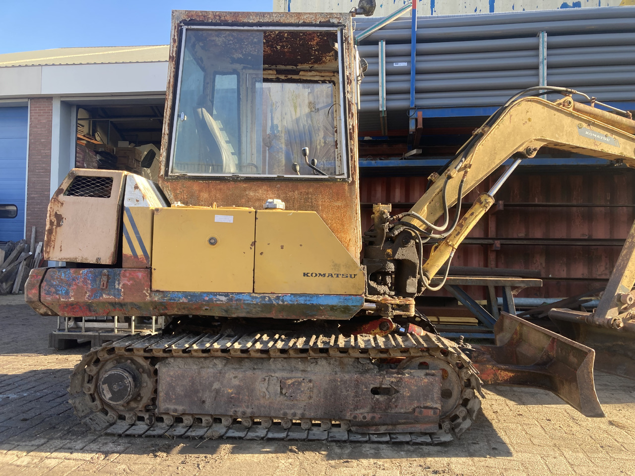 KOMATSU PC30-5 - Miniexcavadora: foto 5 KOMATSU PC30-5 - Miniexcavadora: foto 5