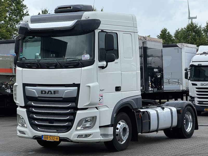 DAF XF 450 Space Cab Euro 6 - Cabeza tractora: foto 1 DAF XF 450 Space Cab Euro 6 - Cabeza tractora: foto 1