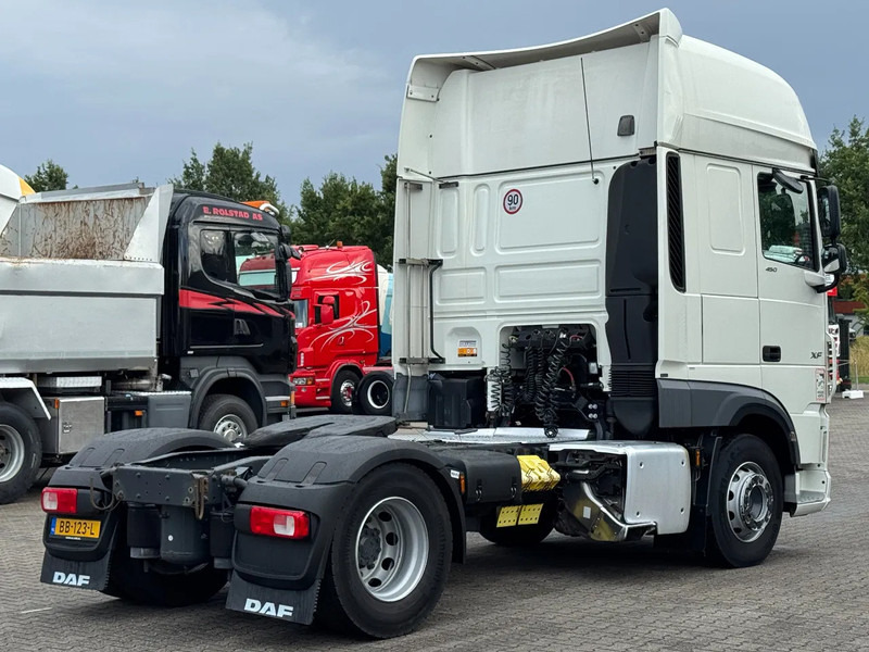 DAF XF 450 Super Space Cab Euro 6 - Cabeza tractora: foto 3 DAF XF 450 Super Space Cab Euro 6 - Cabeza tractora: foto 3