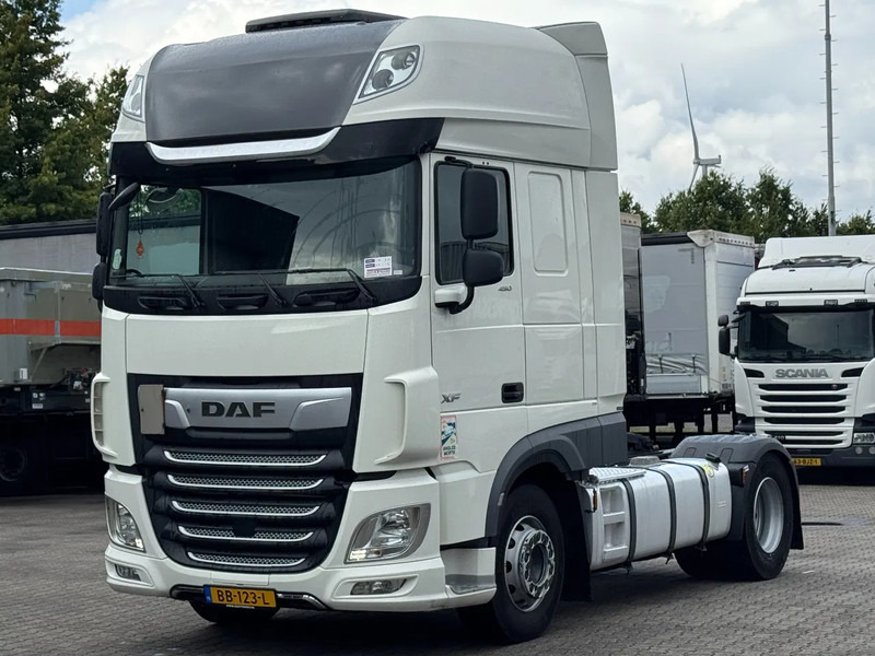 DAF XF 450 Super Space Cab Euro 6 - Cabeza tractora: foto 1 DAF XF 450 Super Space Cab Euro 6 - Cabeza tractora: foto 1