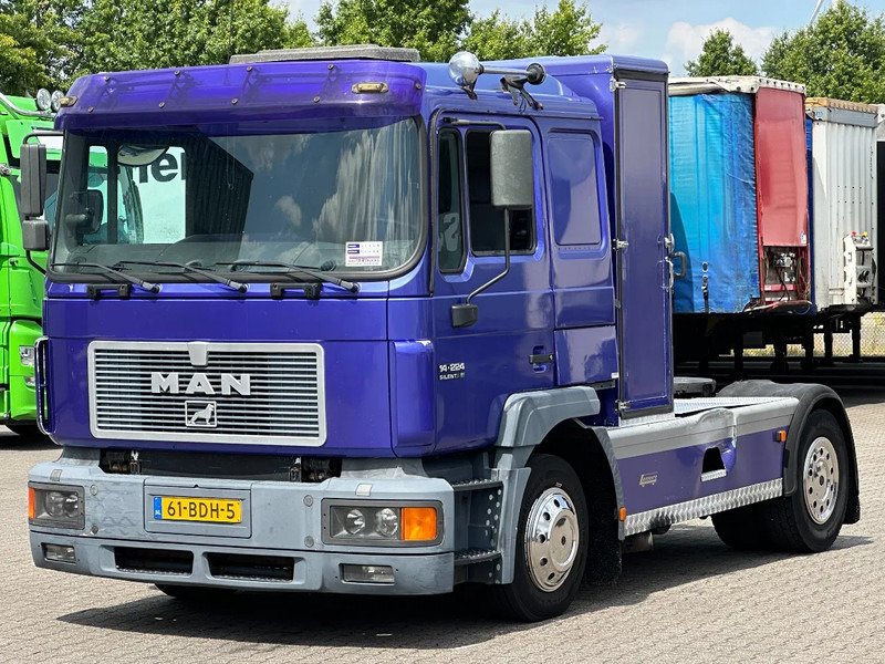 MAN 14.224 4x2 Euro 2 / 6 Cilinder / Manual / 290Tkm! - Cabeza tractora: foto 1 MAN 14.224 4x2 Euro 2 / 6 Cilinder / Manual / 290Tkm! - Cabeza tractora: foto 1