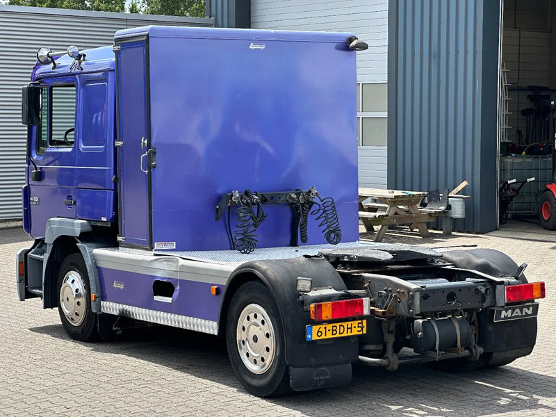 MAN 14.224 4x2 Euro 2 / 6 Cilinder / Manual / 290Tkm! - Cabeza tractora: foto 4 MAN 14.224 4x2 Euro 2 / 6 Cilinder / Manual / 290Tkm! - Cabeza tractora: foto 4