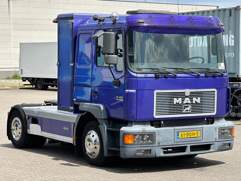 MAN 14.224 4x2 Euro 2 / 6 Cilinder / Manual / 290Tkm! - Cabeza tractora: foto 2 MAN 14.224 4x2 Euro 2 / 6 Cilinder / Manual / 290Tkm! - Cabeza tractora: foto 2