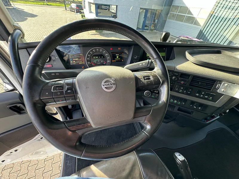 Cabeza tractora Volvo FH 540 XL 6x2 Retarder / 2 Tank / Full Air / Euro 6: foto 19