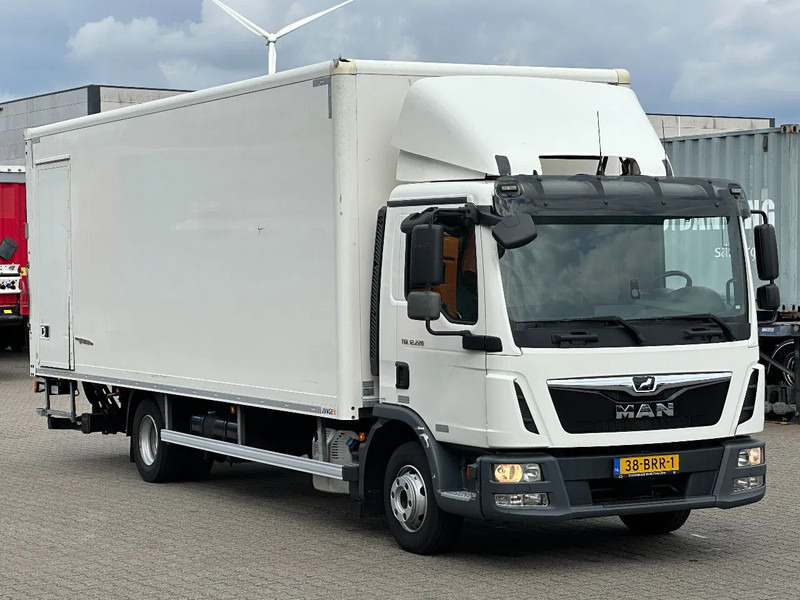MAN TGL 12.220 4x2 Gesloten Opbouw / Laadklep / Gvw 12T / Euro 6 - Camión caja cerrada: foto 2 MAN TGL 12.220 4x2 Gesloten Opbouw / Laadklep / Gvw 12T / Euro 6 - Camión caja cerrada: foto 2