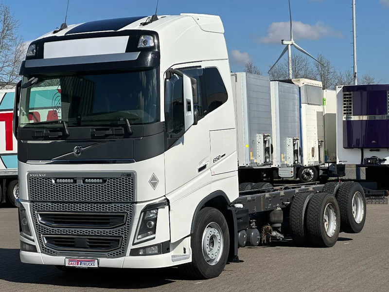 Volvo FH 16.650 6x2 Chassis Retarder Euro 6 WB 4.30 Full Air - Camión chasis: foto 1 Volvo FH 16.650 6x2 Chassis Retarder Euro 6 WB 4.30 Full Air - Camión chasis: foto 1
