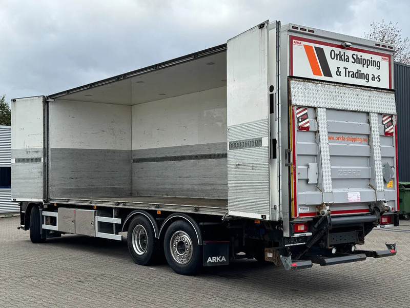 Volvo FM 420 6x2*4 Full Side Opening Euro 5 - Camión caja cerrada: foto 4 Volvo FM 420 6x2*4 Full Side Opening Euro 5 - Camión caja cerrada: foto 4