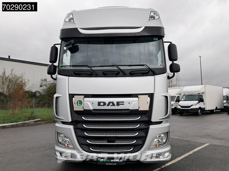 DAF XF 480 4X2 SSC Retarder Mega 2xTanks ACC LED Standklima Euro 6 - Cabeza tractora: foto 3 DAF XF 480 4X2 SSC Retarder Mega 2xTanks ACC LED Standklima Euro 6 - Cabeza tractora: foto 3