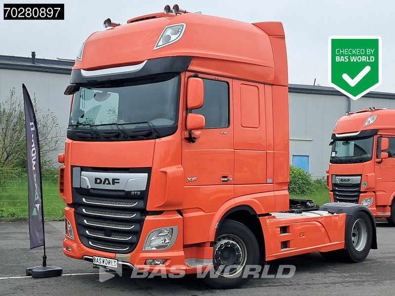 DAF XF 530 4X2 SSC Retarder 2x Tanks Standklima Navi ACC LED - Cabeza tractora: foto 1 DAF XF 530 4X2 SSC Retarder 2x Tanks Standklima Navi ACC LED - Cabeza tractora: foto 1