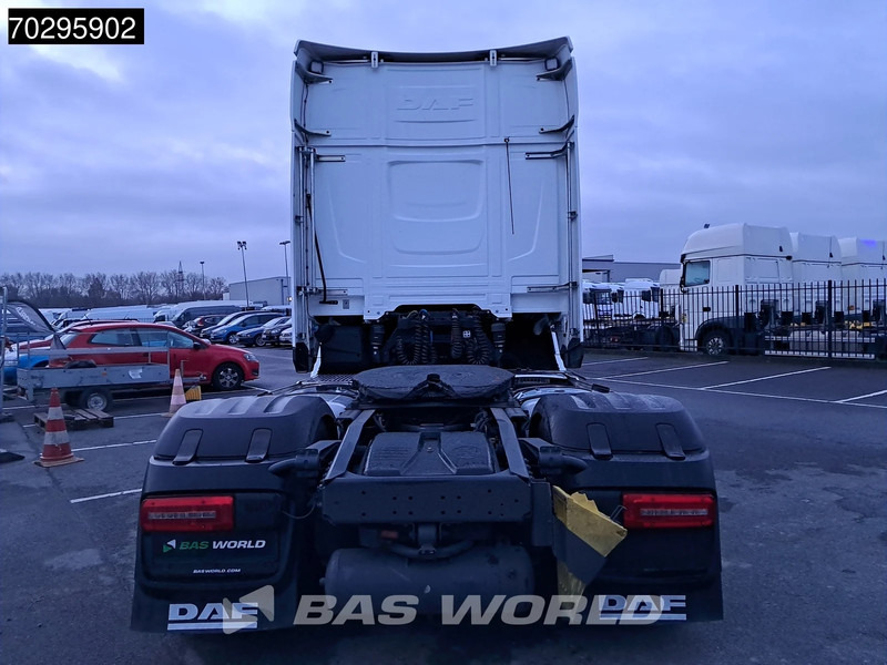 Cabeza tractora DAF XG+ 530 4X2 Retarder 2xTanks ACC Standklima: foto 11 Cabeza tractora DAF XG+ 530 4X2 Retarder 2xTanks ACC Standklima: foto 11