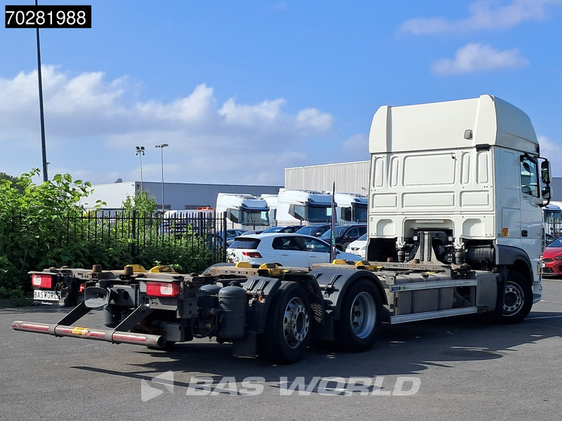 DAF XF 480 6X2 SSC Retarder 2x Tanks Lift+Lenkachse ACC LED - Camión portacontenedore/ Intercambiable: foto 2 DAF XF 480 6X2 SSC Retarder 2x Tanks Lift+Lenkachse ACC LED - Camión portacontenedore/ Intercambiable: foto 2