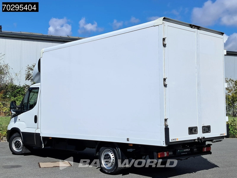 Iveco Daily 35S16 Automatik Kastenwagen Hintertüren 160PS Klimaanlage Kamera Euro6 Möbelkasten 21m3 A/C - Furgoneta caja cerrada: foto 2 Iveco Daily 35S16 Automatik Kastenwagen Hintertüren 160PS Klimaanlage Kamera Euro6 Möbelkasten 21m3 A/C - Furgoneta caja cerrada: foto 2