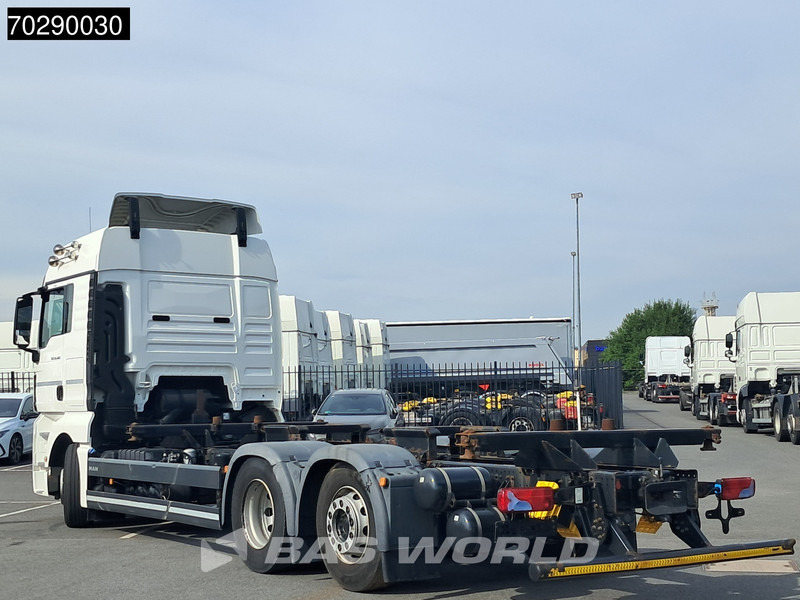 MAN TGX 26.460 6X2 BDF Liftaxle Automatic Retarder ACC Euro 6 - Camión portacontenedore/ Intercambiable: foto 2 MAN TGX 26.460 6X2 BDF Liftaxle Automatic Retarder ACC Euro 6 - Camión portacontenedore/ Intercambiable: foto 2