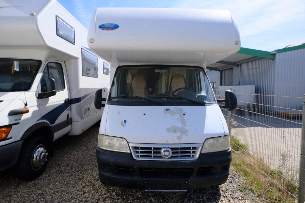 Bürstner A 747-2/Festbett+Garage/Klima/Markise/dop.Boden Bürstner A 747-2/Festbett+Garage/Klima/Markise/dop.Boden - Autocaravana capuchina: foto 2 Bürstner A 747-2/Festbett+Garage/Klima/Markise/dop.Boden Bürstner A 747-2/Festbett+Garage/Klima/Markise/dop.Boden - Autocaravana capuchina: foto 2