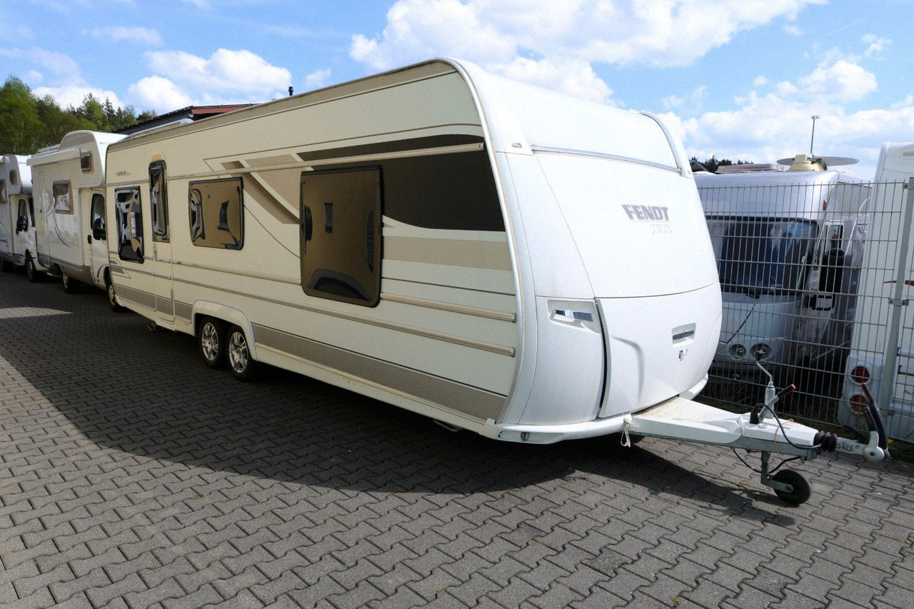 Fendt Saphir 700/Festbett+Rundsitzgruppe/Klimaanlage - Caravana: foto 3 Fendt Saphir 700/Festbett+Rundsitzgruppe/Klimaanlage - Caravana: foto 3