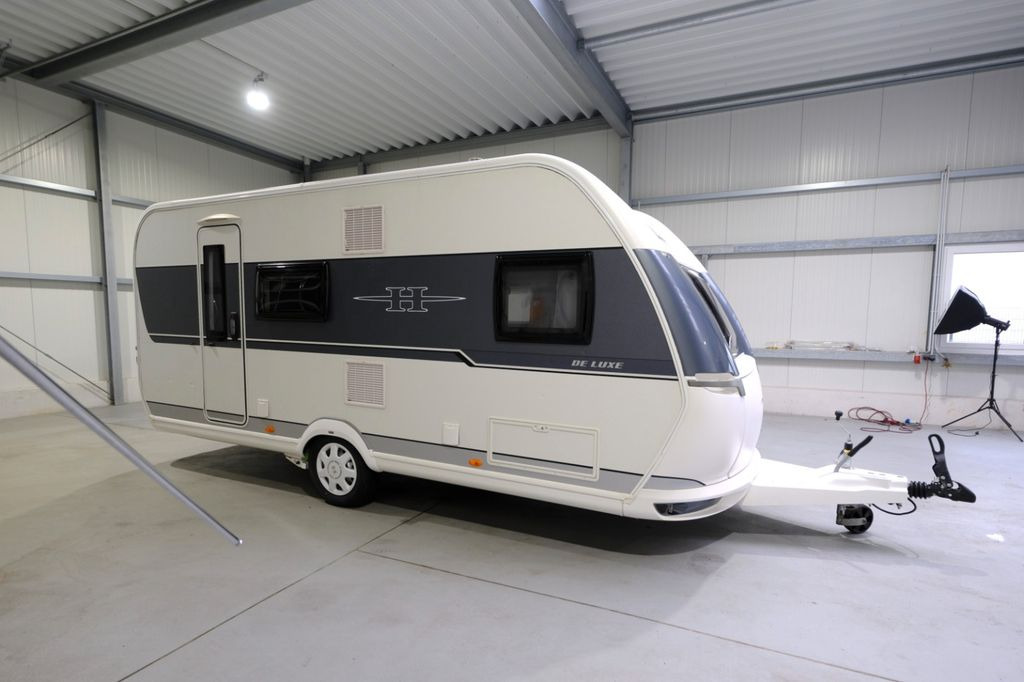 Caravana Hobby de Luxe 490 KMF/Festbett+Etagenbetten/Finanz.: foto 1