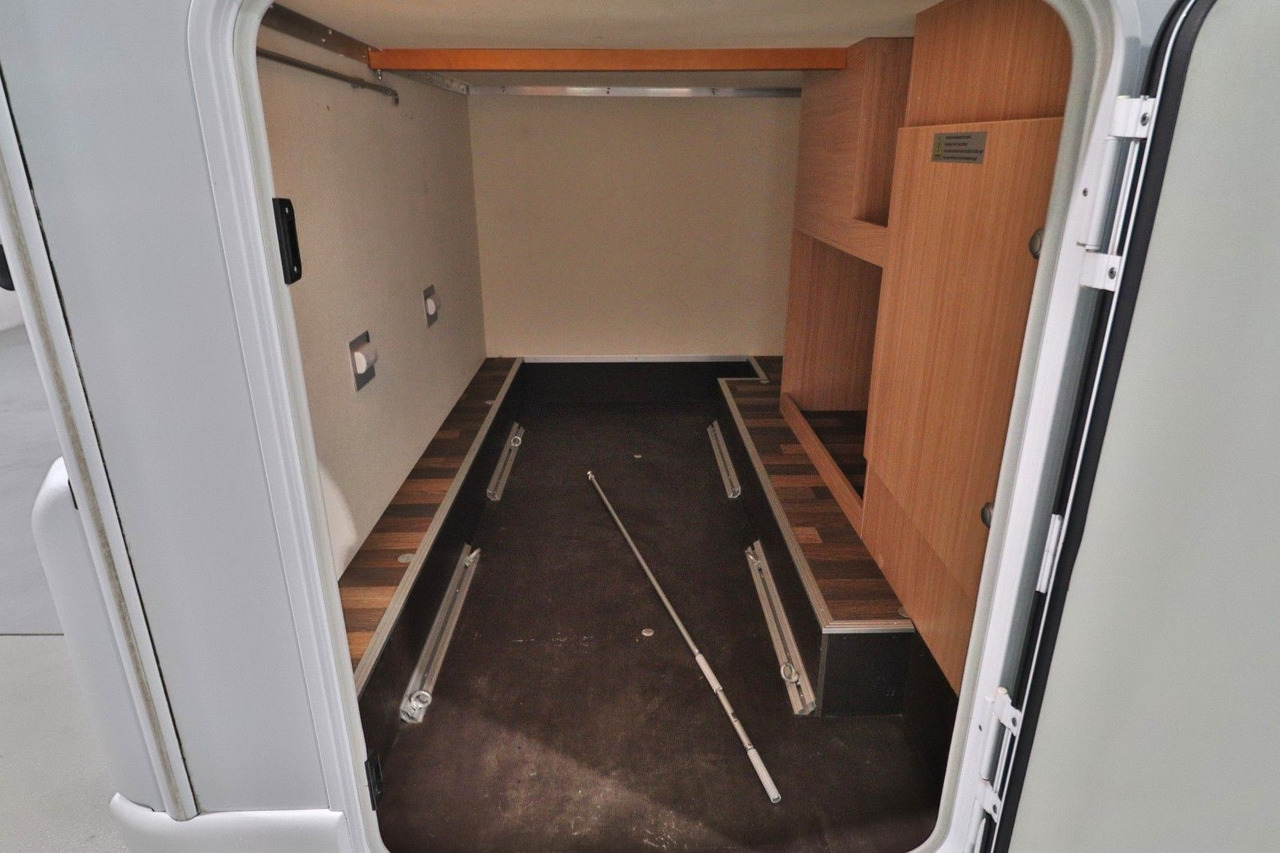 Knaus Sky Wave 650 MG/Festbett+Hubbett/Garage/Klima - Autocaravana perfilada: foto 5 Knaus Sky Wave 650 MG/Festbett+Hubbett/Garage/Klima - Autocaravana perfilada: foto 5