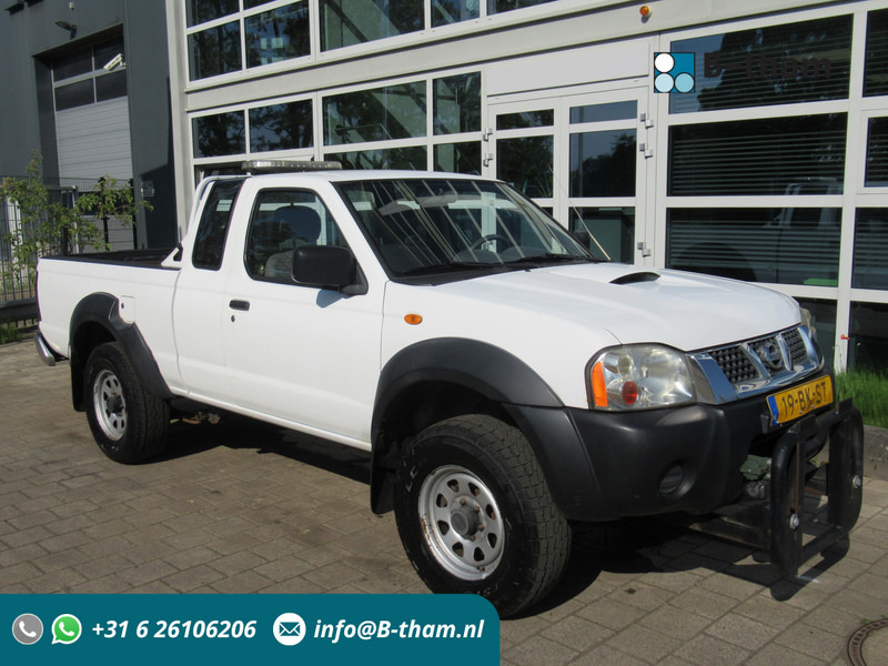 Nissan Navara 2.5 DTi King Cab 4-L.Lux. 1,5CAB PICK-UP - Furgoneta: foto 1 Nissan Navara 2.5 DTi King Cab 4-L.Lux. 1,5CAB PICK-UP - Furgoneta: foto 1