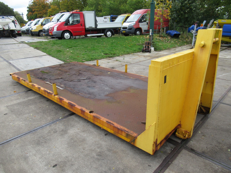 HAAKARM Haakarm PLateau 520 x 250 HOOKLIFT PLATFORM - Contenedor de gancho: foto 2 HAAKARM Haakarm PLateau 520 x 250 HOOKLIFT PLATFORM - Contenedor de gancho: foto 2