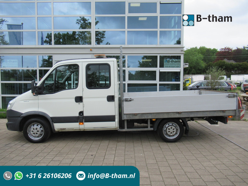 Iveco Daily 29L13 2.3HPi 93KW 345 DOKA Dubbelcabine - Caja abierta furgoneta, Furgoneta combi: foto 1 Iveco Daily 29L13 2.3HPi 93KW 345 DOKA Dubbelcabine - Caja abierta furgoneta, Furgoneta combi: foto 1