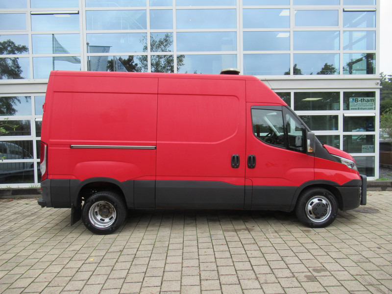 Iveco Daily 35C15V 3.0 352 H3 L NIDO DIN Standverw. - Furgoneta caja cerrada: foto 4 Iveco Daily 35C15V 3.0 352 H3 L NIDO DIN Standverw. - Furgoneta caja cerrada: foto 4