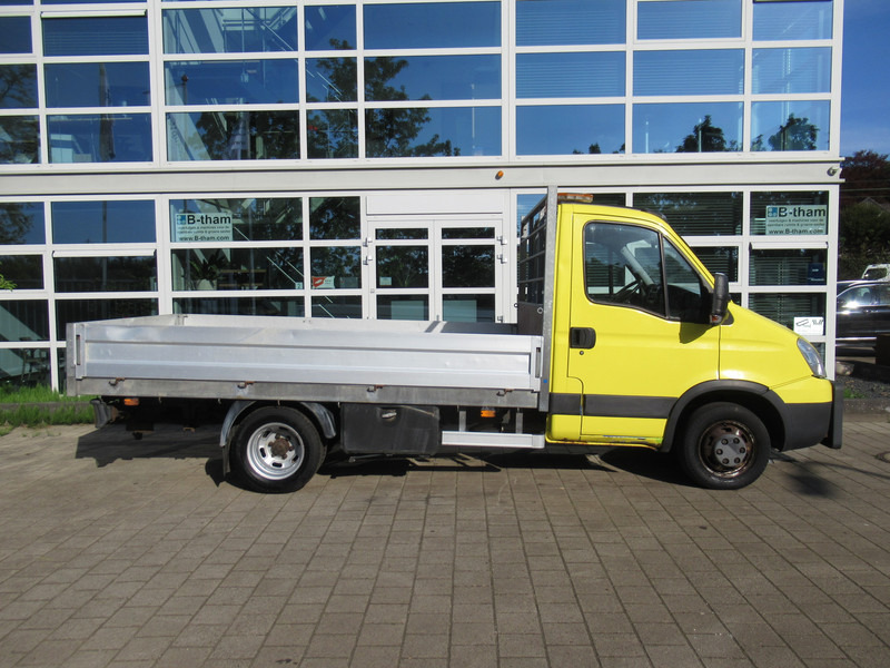 Iveco Daily 50C17 3.0D 125KW EEV 345 PickUp NIDO DIN - Caja abierta furgoneta: foto 2 Iveco Daily 50C17 3.0D 125KW EEV 345 PickUp NIDO DIN - Caja abierta furgoneta: foto 2