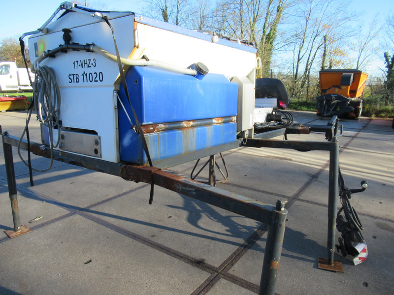 NIDO STRATOS B08-24 PALN Rotopower 0,8m3 + 350L Salzstreuer Saltspreader Zoutstrooier - Esparcidor de sal: foto 5 NIDO STRATOS B08-24 PALN Rotopower 0,8m3 + 350L Salzstreuer Saltspreader Zoutstrooier - Esparcidor de sal: foto 5