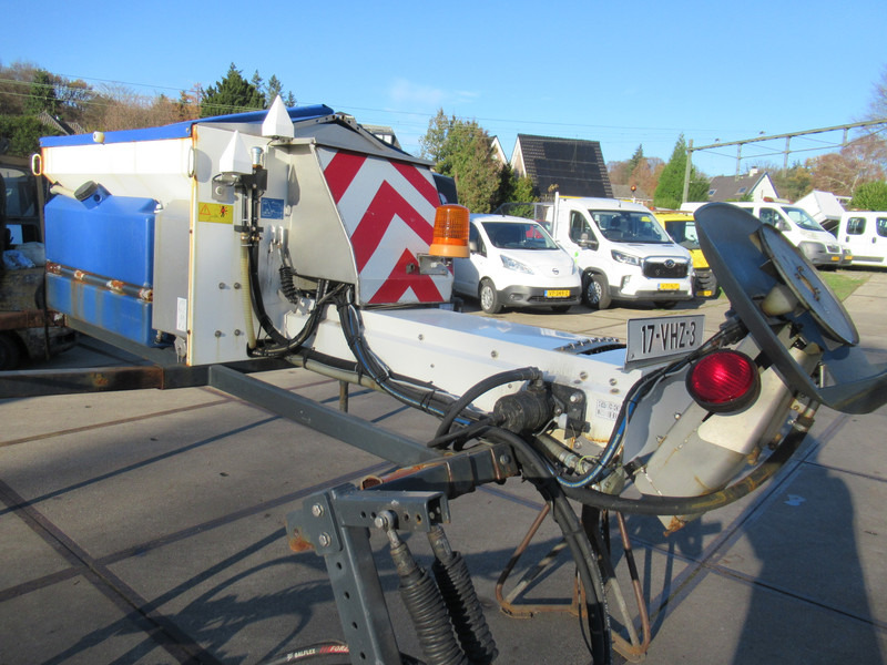 NIDO STRATOS B08-24 PALN Rotopower 0,8m3 + 350L Salzstreuer Saltspreader Zoutstrooier - Esparcidor de sal: foto 2 NIDO STRATOS B08-24 PALN Rotopower 0,8m3 + 350L Salzstreuer Saltspreader Zoutstrooier - Esparcidor de sal: foto 2