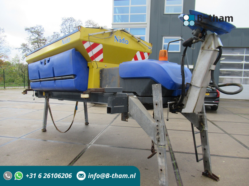 NIDO STRATOS B50-42 VCLN-490 5M3 + 2.200L HYDRO Salzstreuer Saltspreader Zoutstrooier - Esparcidor de sal: foto 1 NIDO STRATOS B50-42 VCLN-490 5M3 + 2.200L HYDRO Salzstreuer Saltspreader Zoutstrooier - Esparcidor de sal: foto 1