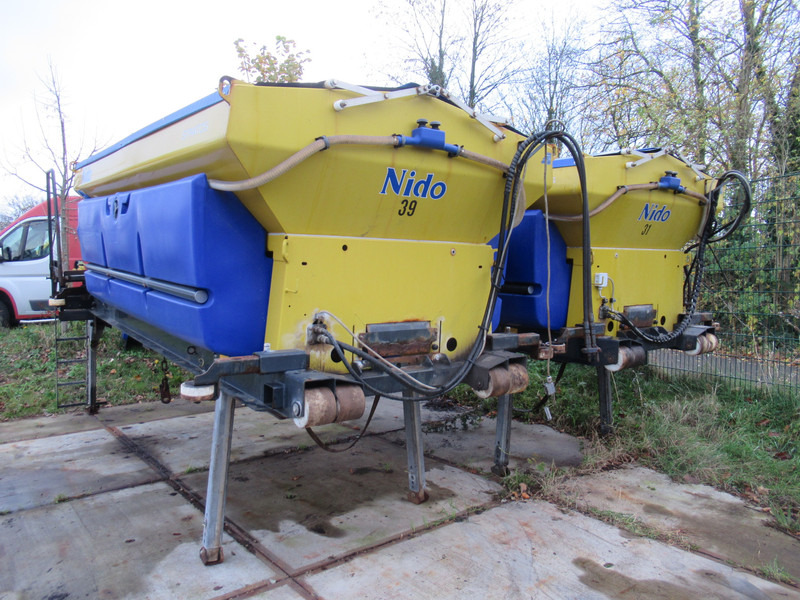 NIDO STRATOS B50-42 VCLN-490 5M3 + 2.200l HYDRO Salzstreuer Saltspreader Zoutstrooier - Esparcidor de sal: foto 4 NIDO STRATOS B50-42 VCLN-490 5M3 + 2.200l HYDRO Salzstreuer Saltspreader Zoutstrooier - Esparcidor de sal: foto 4