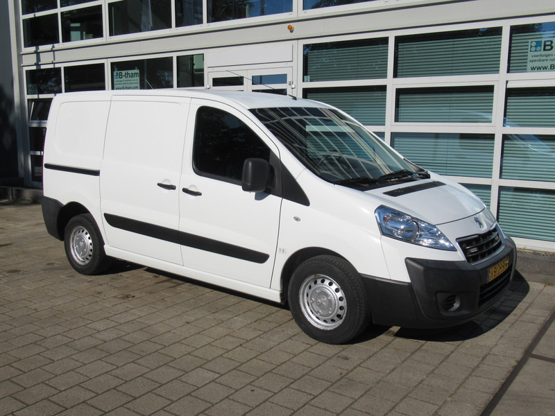 Peugeot Expert 227 1.6 HDI L1H1 P+ 3-zit ! Top Staat ! AIRCO - Furgoneta pequeña: foto 2 Peugeot Expert 227 1.6 HDI L1H1 P+ 3-zit ! Top Staat ! AIRCO - Furgoneta pequeña: foto 2