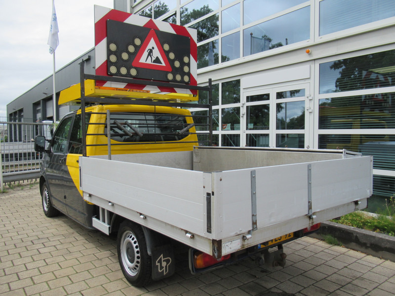 Volkswagen Transporter T5 2.0 TDI 75KW L2H1 DOKA dubbelcabine Kipper Actiebord - Volquete furgoneta, Furgoneta combi: foto 2 Volkswagen Transporter T5 2.0 TDI 75KW L2H1 DOKA dubbelcabine Kipper Actiebord - Volquete furgoneta, Furgoneta combi: foto 2