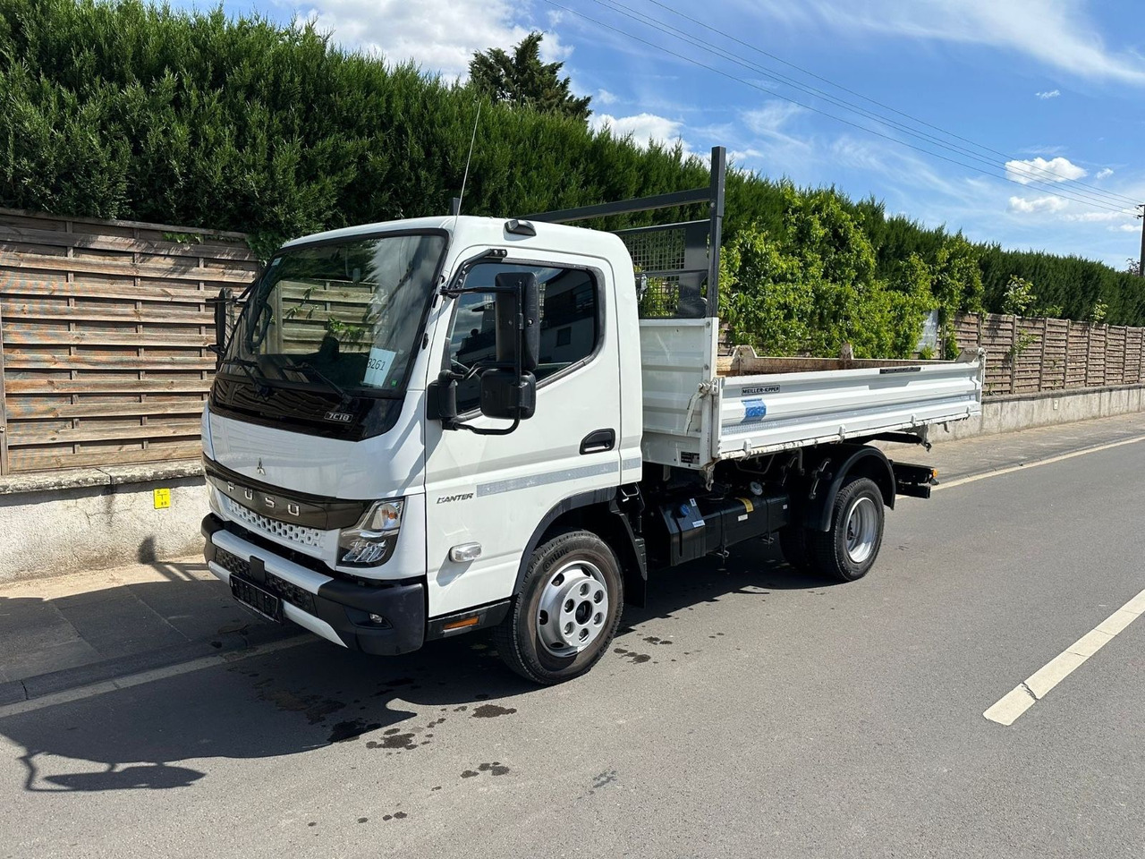 FUSO Canter 7C18/Meiller 3-S-K*Top-Deal!* - Volquete furgoneta: foto 1 FUSO Canter 7C18/Meiller 3-S-K*Top-Deal!* - Volquete furgoneta: foto 1