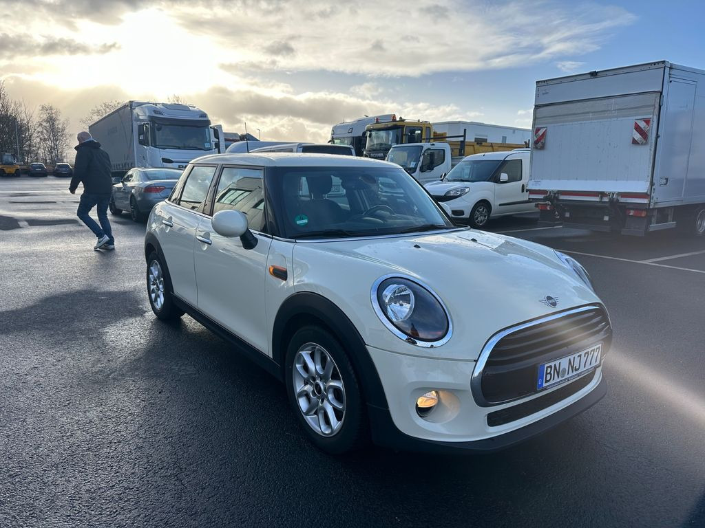 Coche MINI Mini Cooper D*5-tür*s.gepflegt*NR*8-fach bereift: foto 1