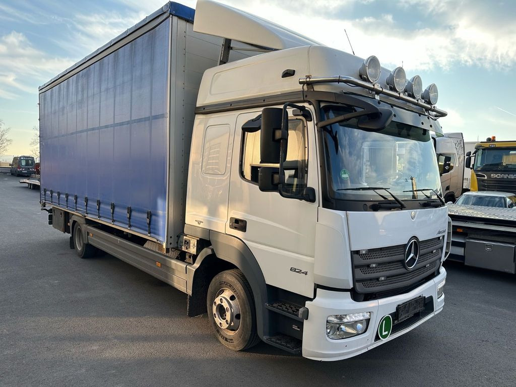 Mercedes-Benz Atego 824 Top-Ausstattung*Plane-Pritsche*Top - Camión lona: foto 1 Mercedes-Benz Atego 824 Top-Ausstattung*Plane-Pritsche*Top - Camión lona: foto 1