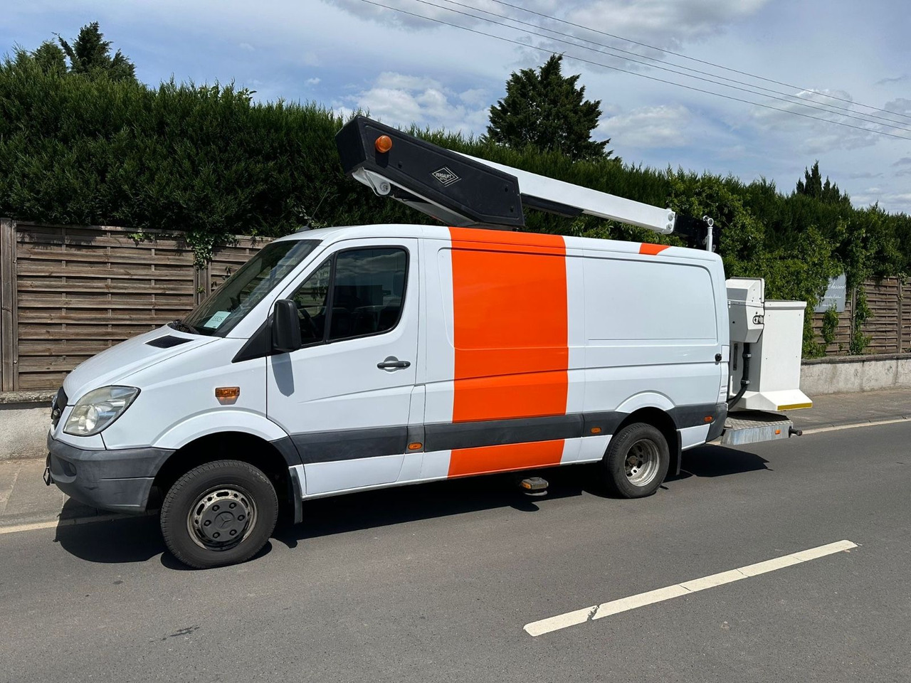 Mercedes-Benz Sprinter 515 CDI 4X4 13,2m Versailift ET-38-LFHD - Camión con plataforma elevadora: foto 1 Mercedes-Benz Sprinter 515 CDI 4X4 13,2m Versailift ET-38-LFHD - Camión con plataforma elevadora: foto 1