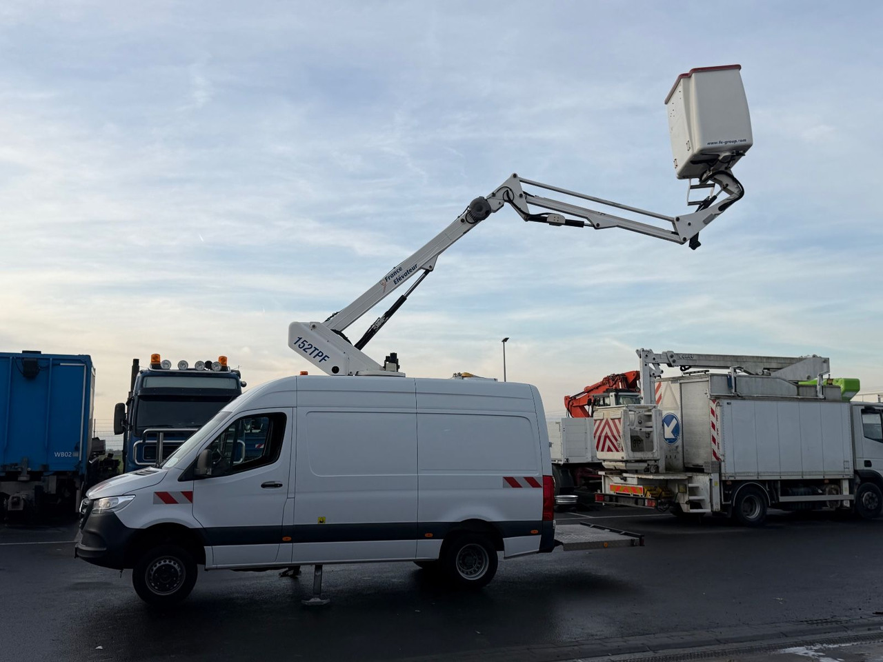 Mercedes-Benz Sprinter 516 CDI 15m/2-Punkt/Tüv neu/265kg - Camión con plataforma elevadora: foto 4 Mercedes-Benz Sprinter 516 CDI 15m/2-Punkt/Tüv neu/265kg - Camión con plataforma elevadora: foto 4