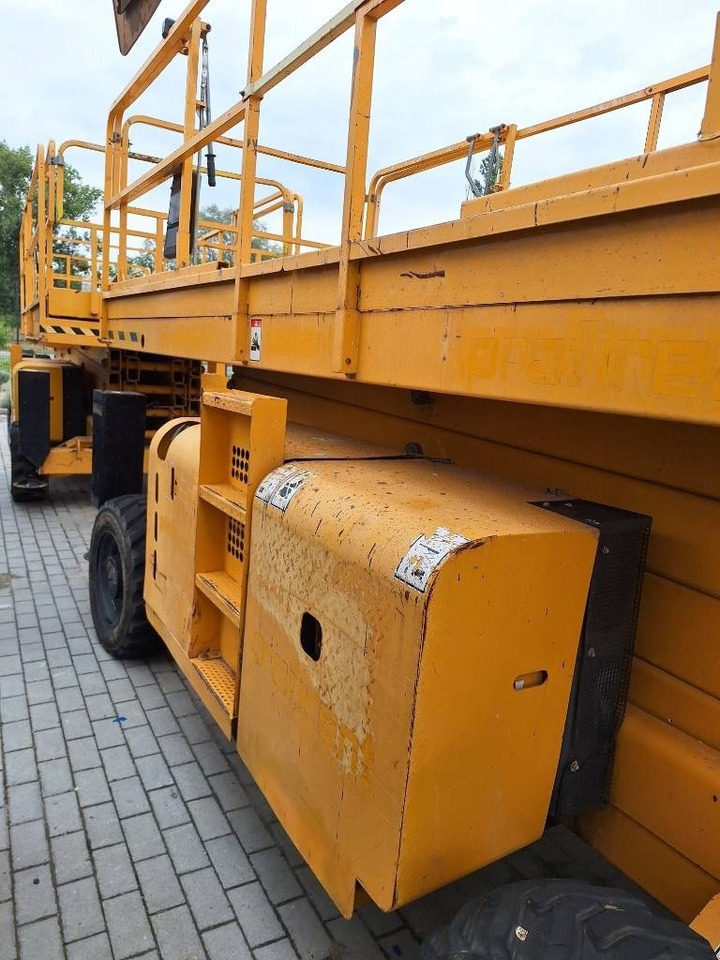 Haulotte H 15 SXL - Plataforma de tijeras: foto 5 Haulotte H 15 SXL - Plataforma de tijeras: foto 5