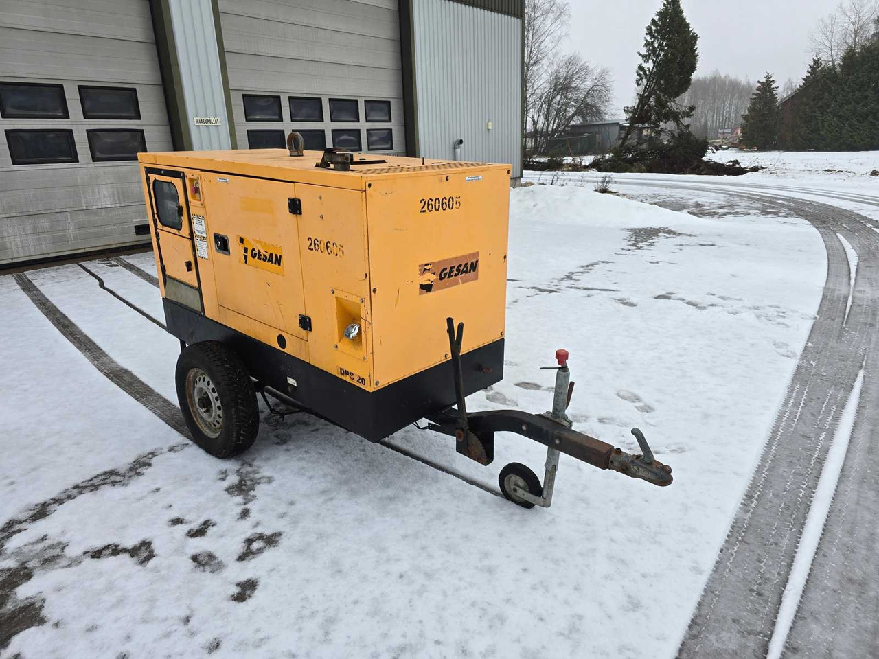 Generator Gesan DPS 20 - Generador industriale: foto 2 Generator Gesan DPS 20 - Generador industriale: foto 2